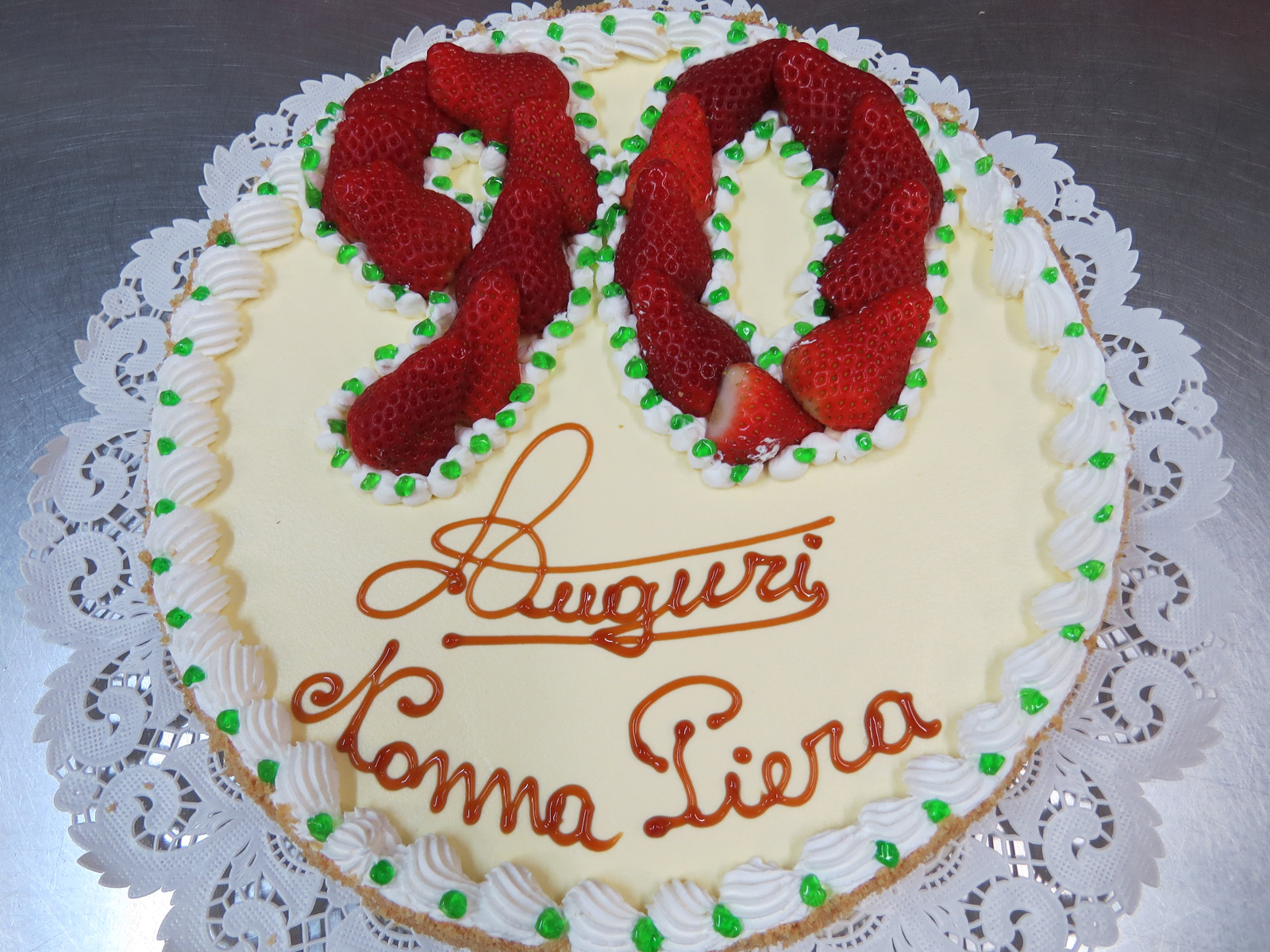 Торт на 90 лет: найдено 85 картинок